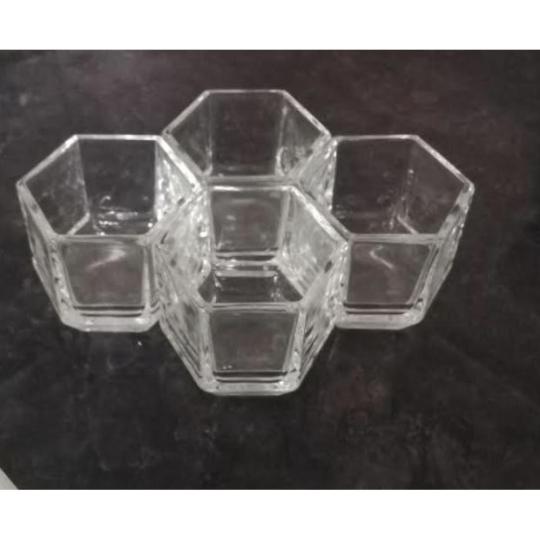 hexa sesthranny skleneny sosovy pohar palenkovy tapas krem dezert sos sklenena miska darcek design kuchynsky doplnok zariadenie jedlo.jpg